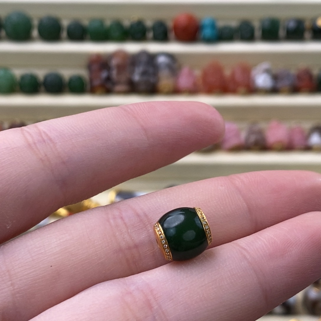 和田玉18K金镶嵌颈饰