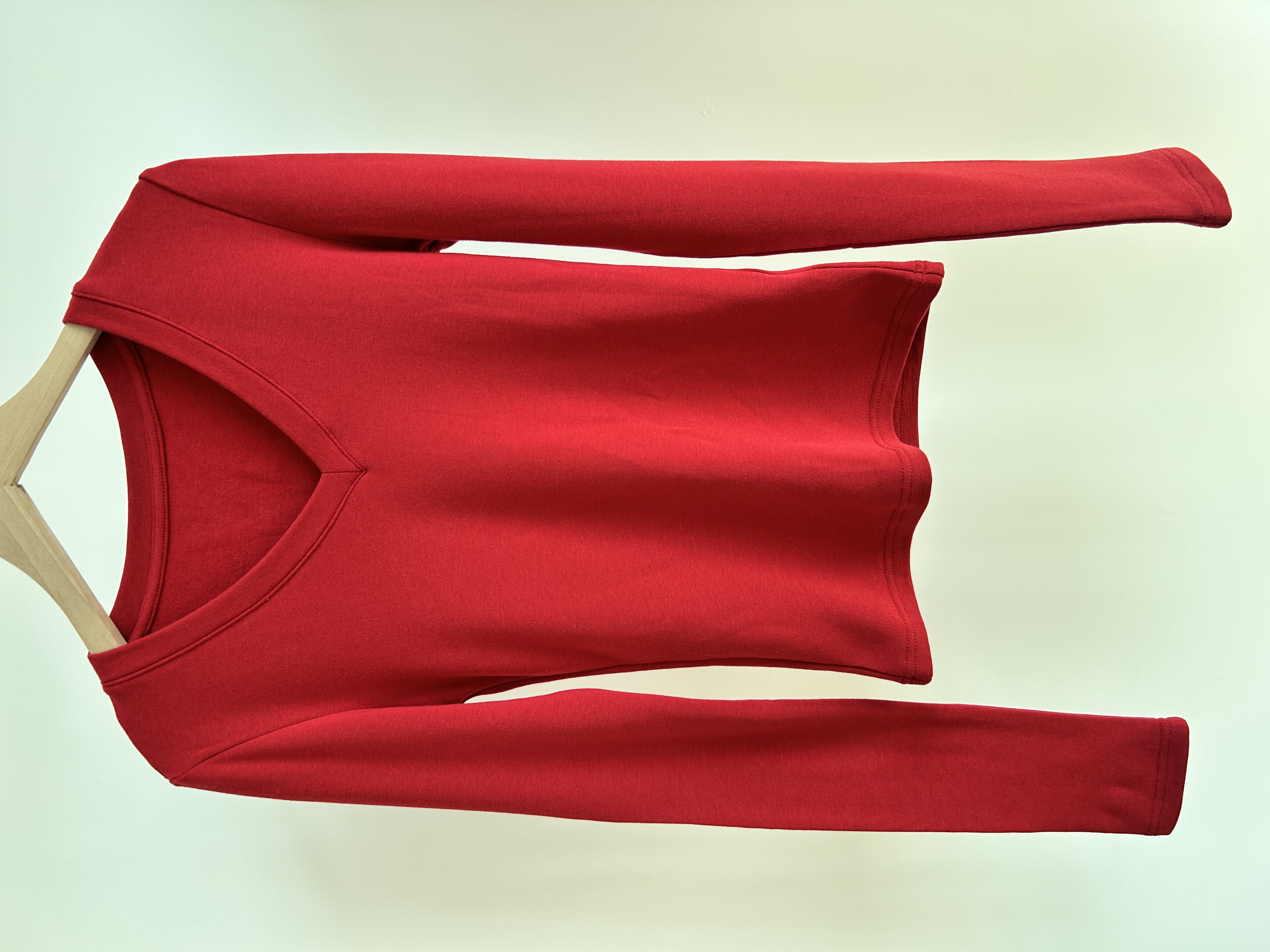 【新年】简约红色纯色V领磨毛长袖T恤女秋冬显瘦百搭修身打底衫上衣