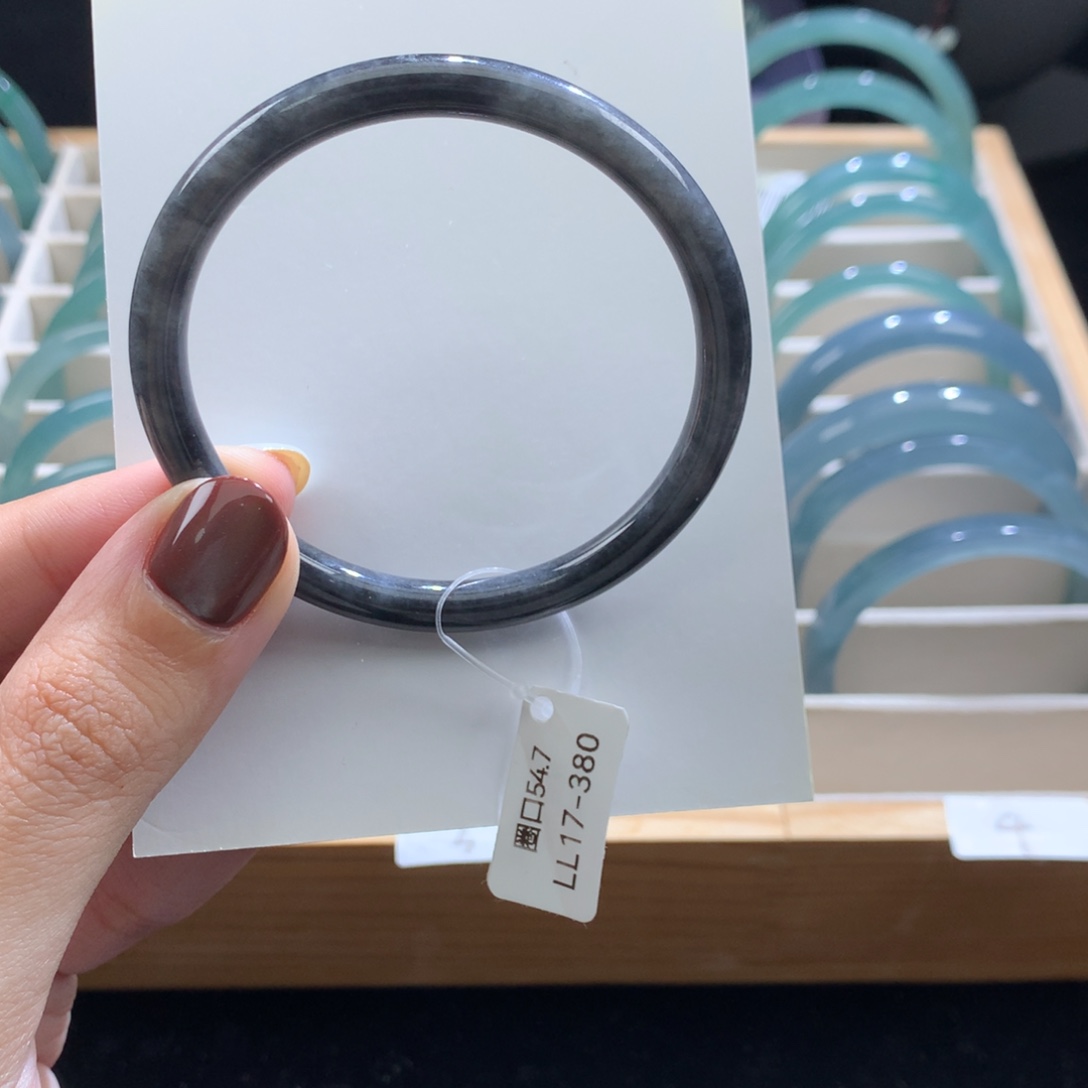 翡翠未镶嵌手镯水墨乌鸡