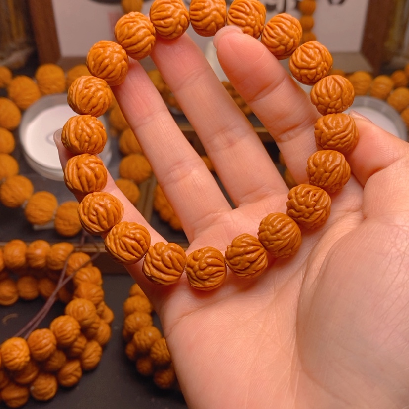 【闪购商品】桃核手串龙文桃核