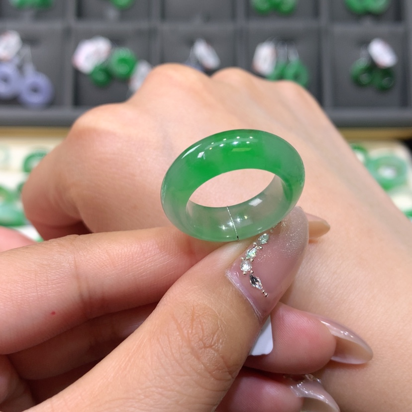 【闪购商品】翡翠戒指未镶嵌11.12号冰阳绿轮胎（新品）