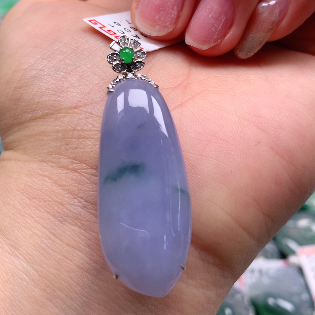 翡翠颈饰18K金镶嵌天然翡翠