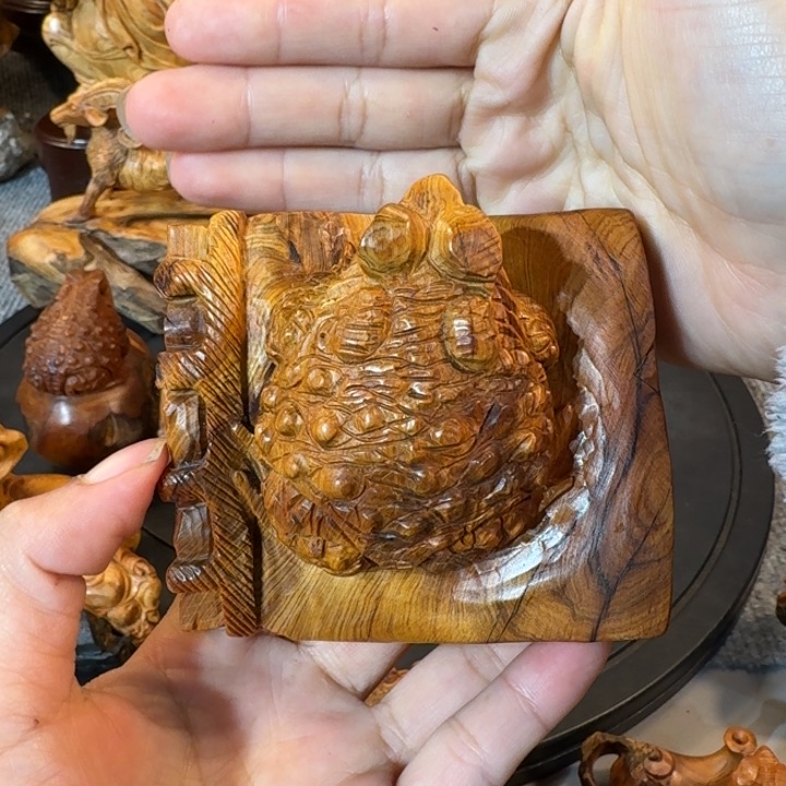 崖柏木质摆件手把件