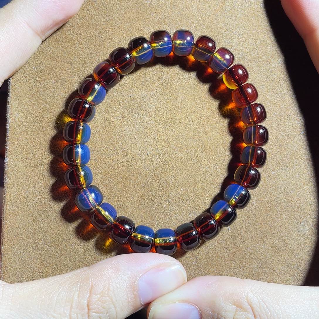 夜***光蓝珀未镶嵌裸石红蓝8老型