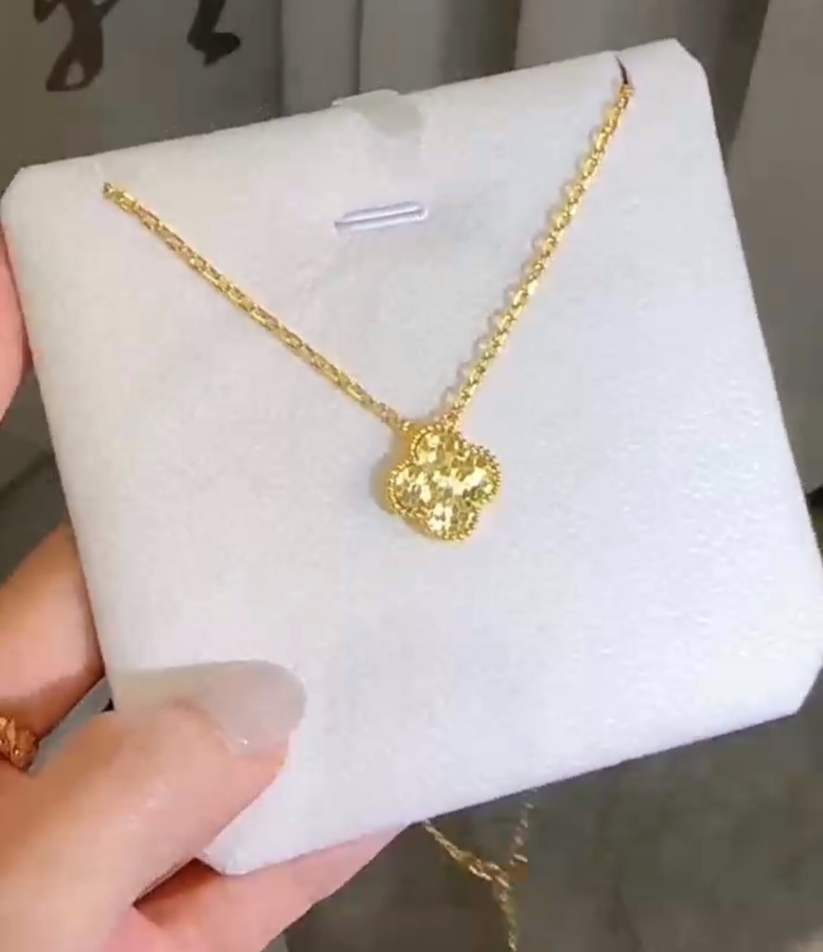 铜合金项链 幸运四叶草项链链子饰品百搭金色轻奢锁骨链夏天百搭