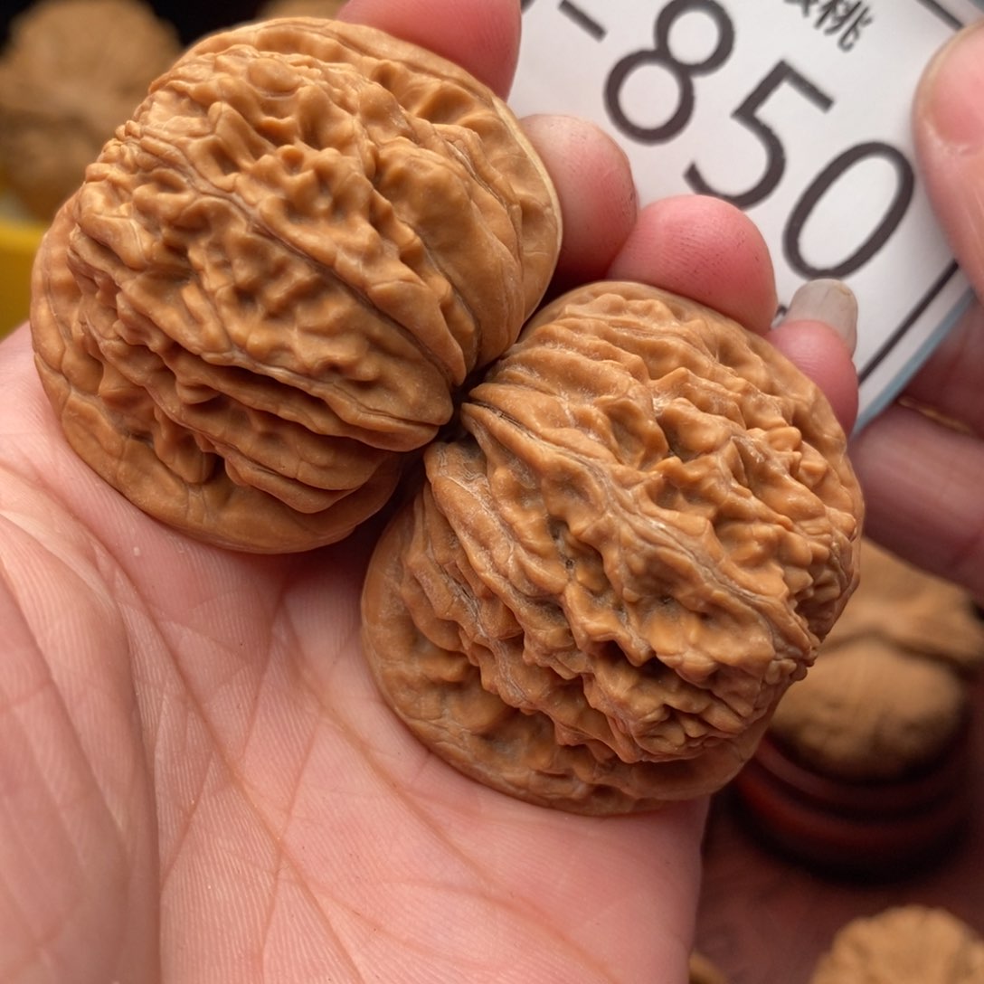 文玩核桃把件汉高楼40