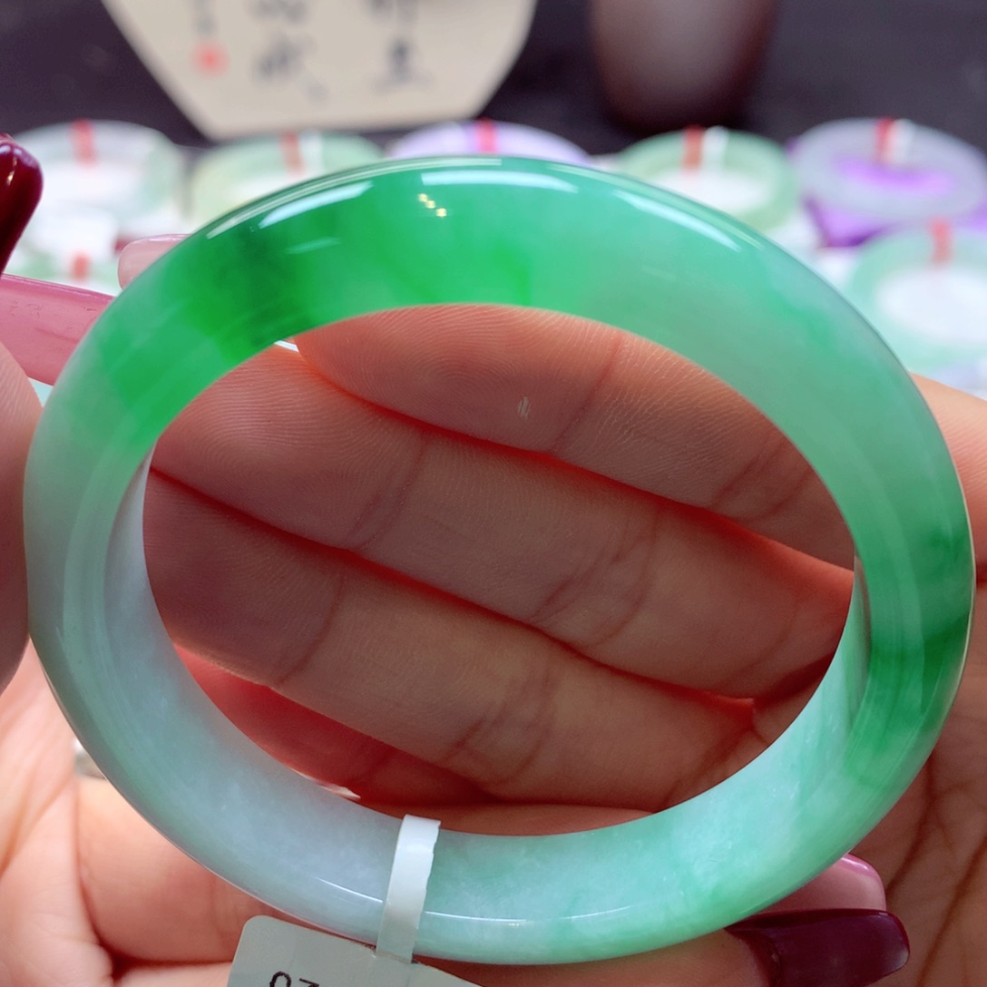 翡翠手镯未镶嵌正圈15号66