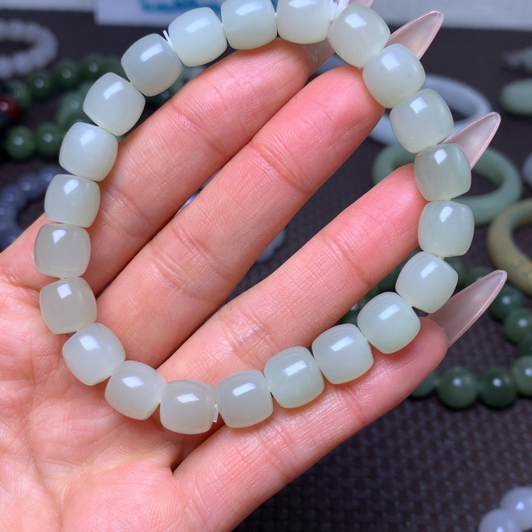 未镶嵌手串和田玉卡10