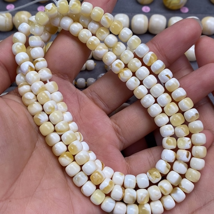 蜜蜡裸石未镶嵌老型