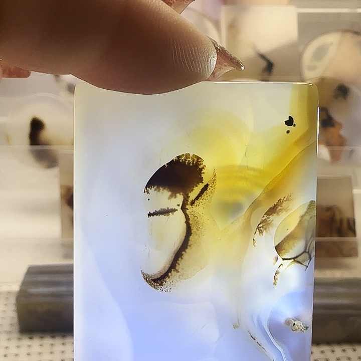 玛瑙/玉髓未镶嵌珠宝奇石