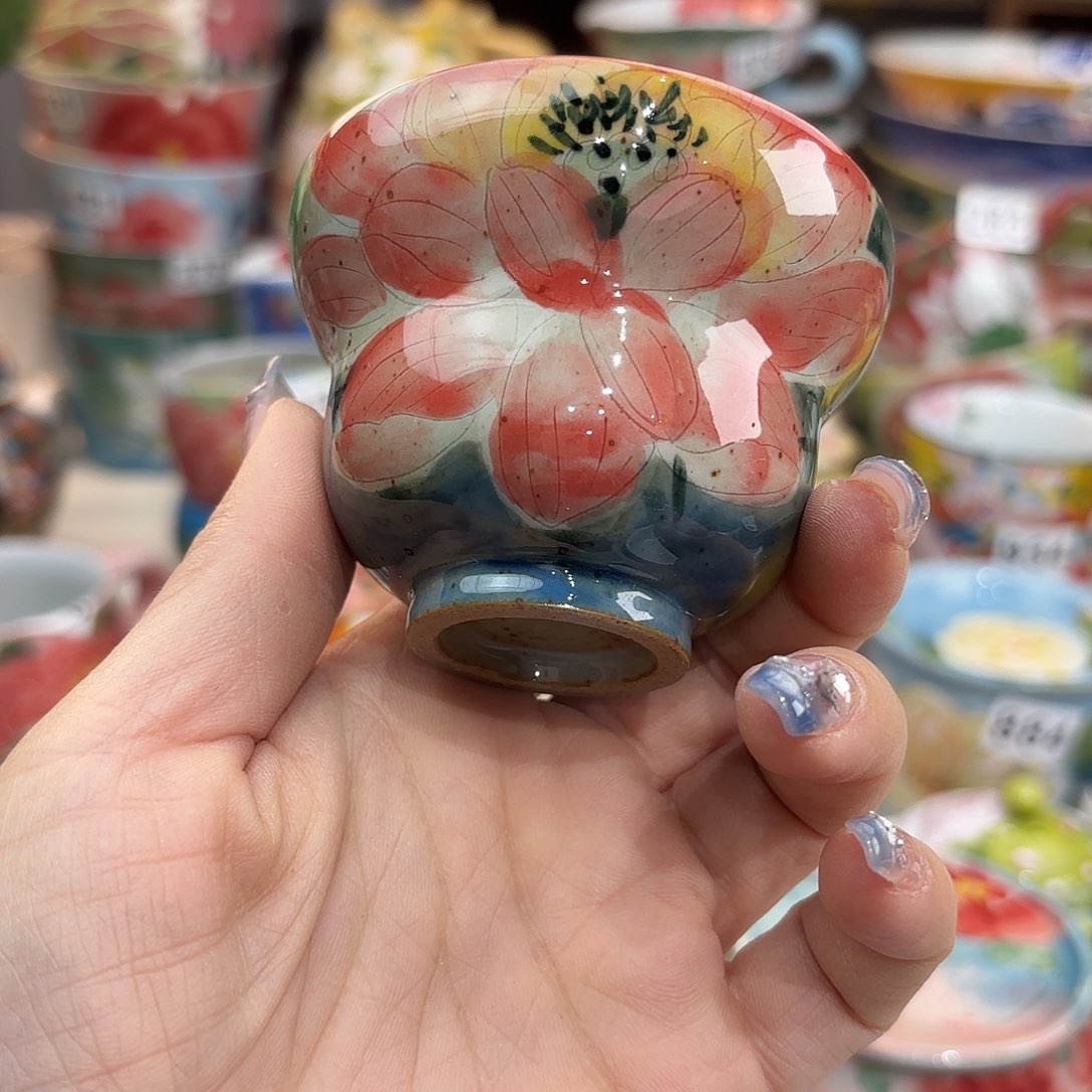 瓷片这就是为什么不在你身侧^_^