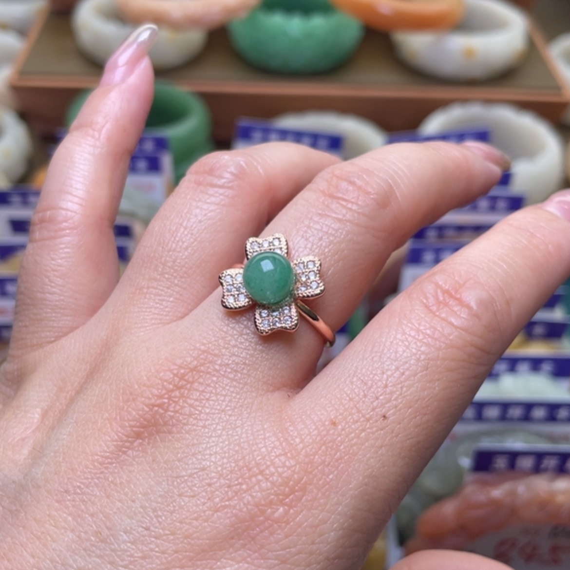 【闪购商品】石英质玉手镯（圆镯）未镶嵌