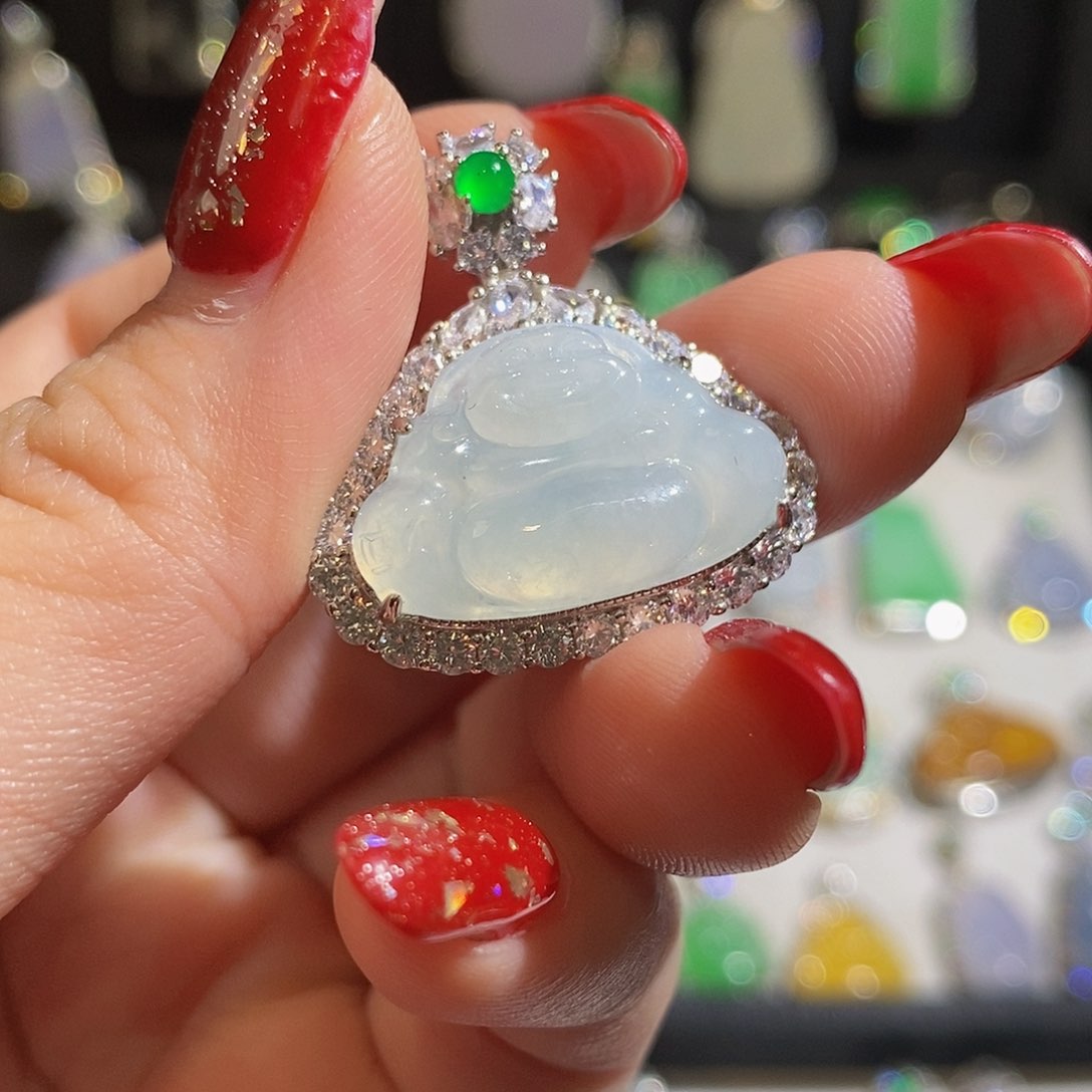 翡翠颈饰银S925镶嵌天然翡翠