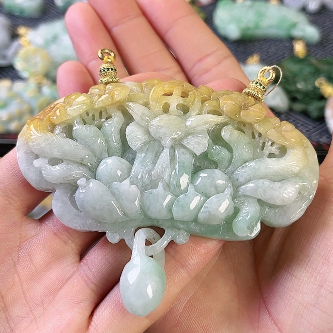 【闪购商品】翡翠颈饰未镶嵌挂件