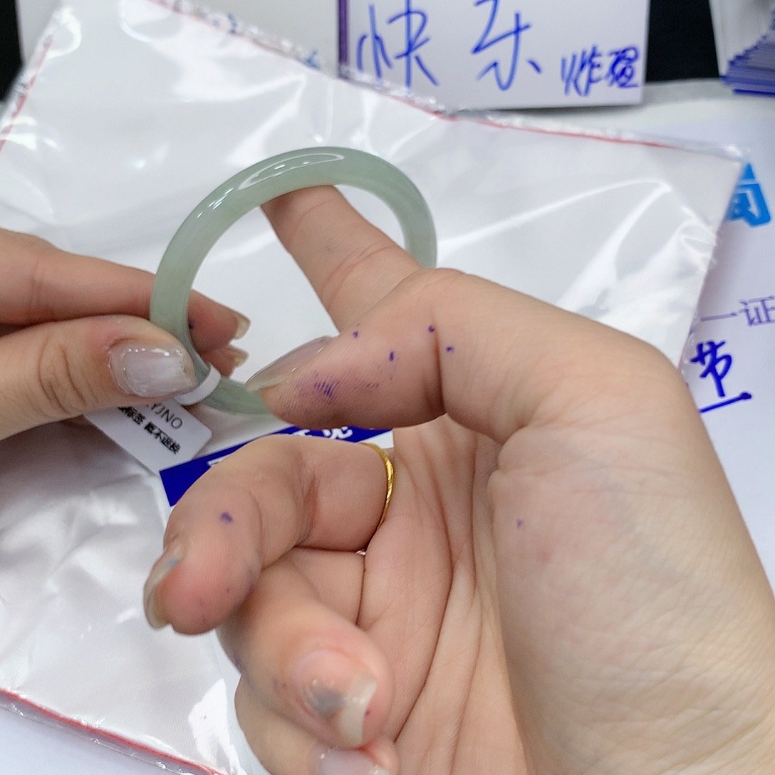 翡翠手镯未镶嵌11111111