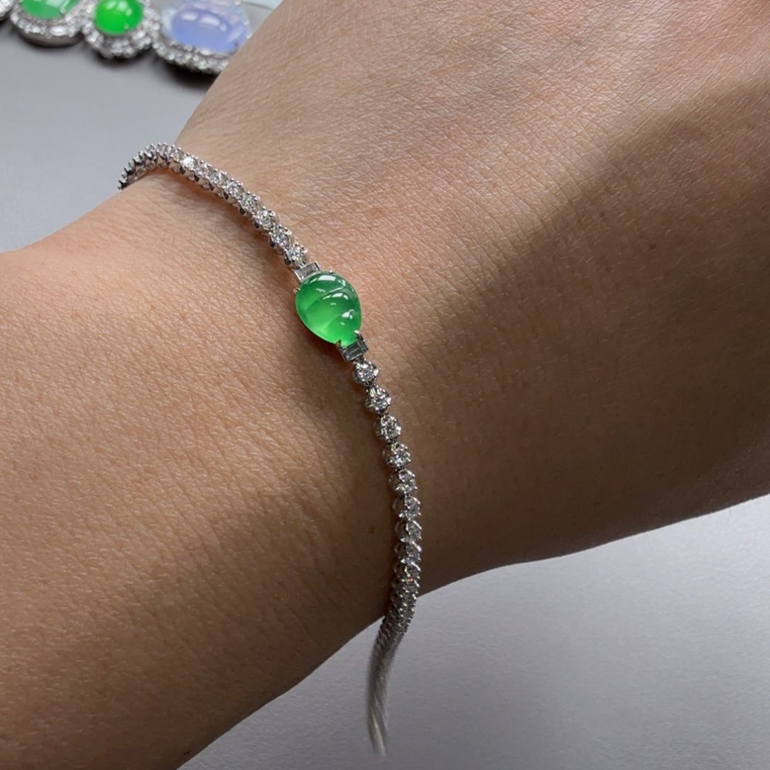 翡翠颈饰18K金镶嵌闪购商品18k金镶嵌