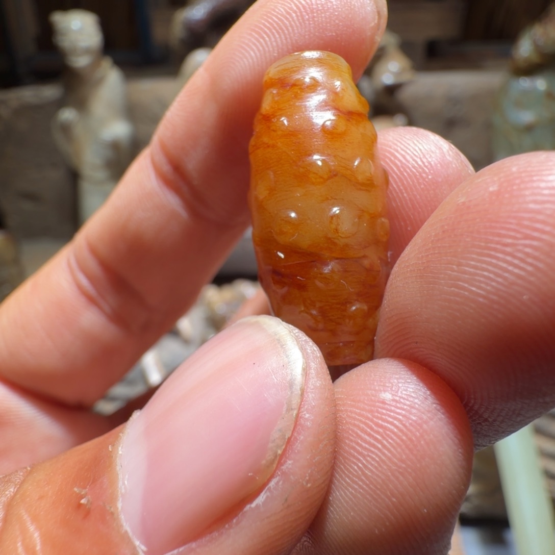 荣***堂和田玉（糖玉）未镶嵌颈饰
