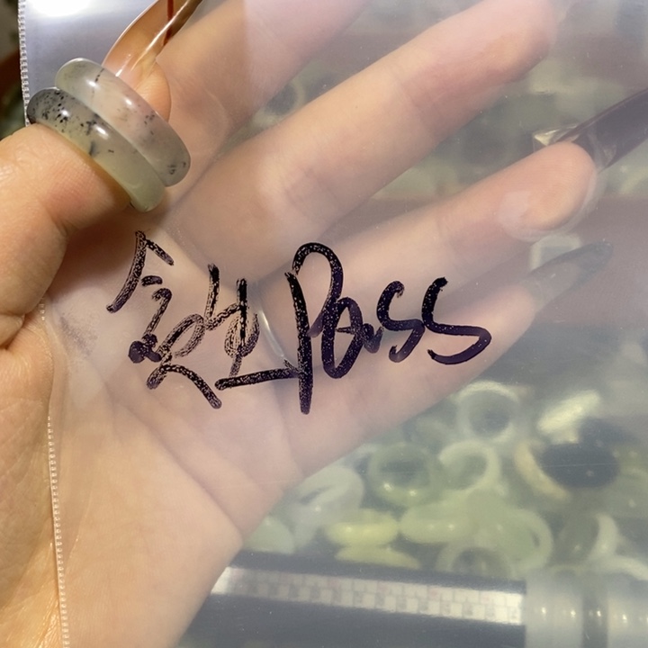 贪***s蛇纹石玉未镶嵌戒指
