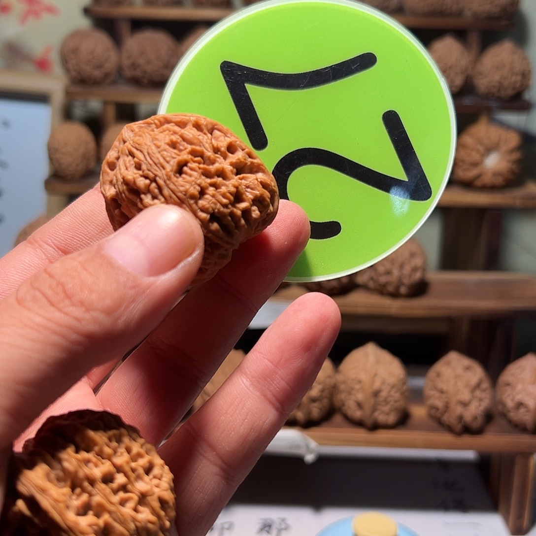 用***哥文玩核桃，绿色27