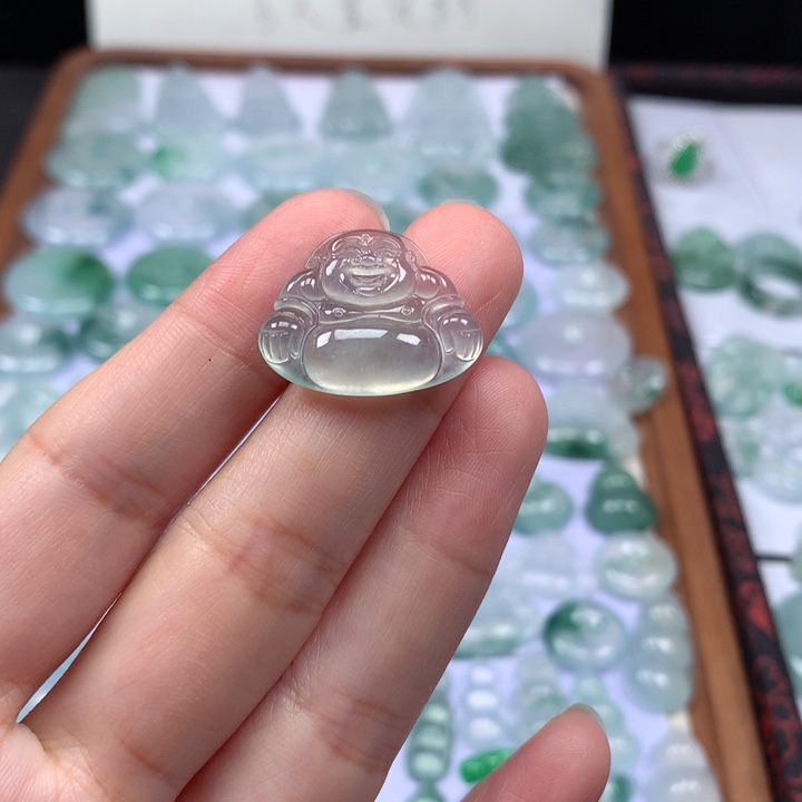 颈饰未镶嵌翡翠高冰晴底佛公