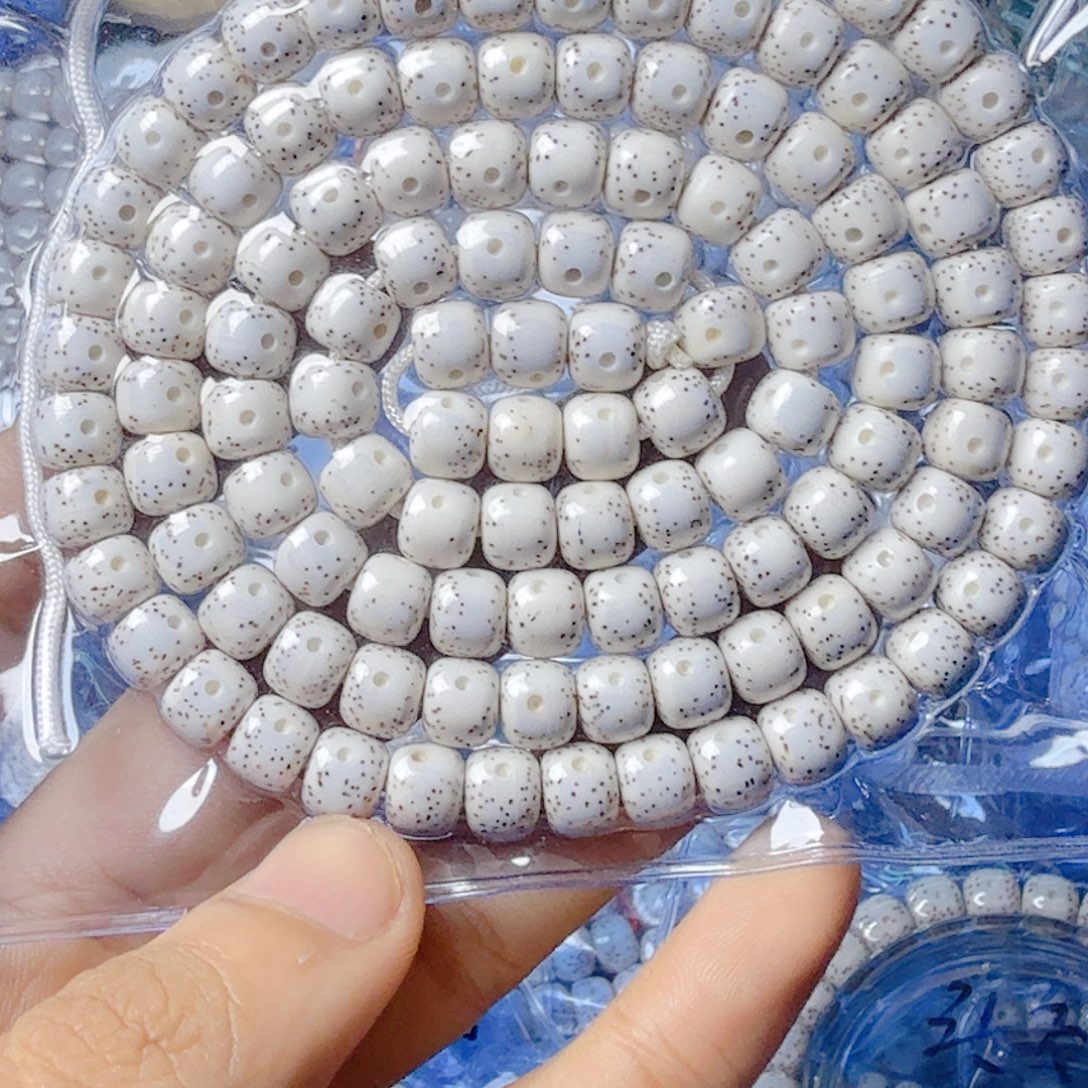 楠***.吊坠星月菩提星月菩提