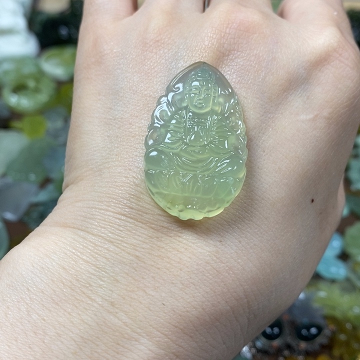 蛇纹石玉未镶嵌吊坠