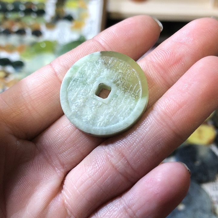 岫玉岫玉挂件未镶嵌