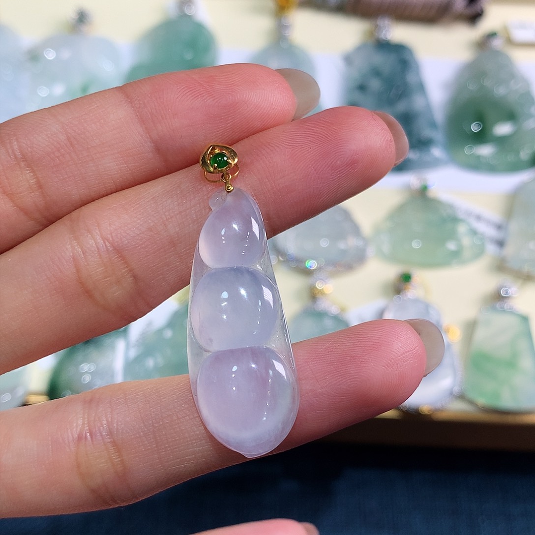 翡翠吊坠(不含链)18K金镶嵌