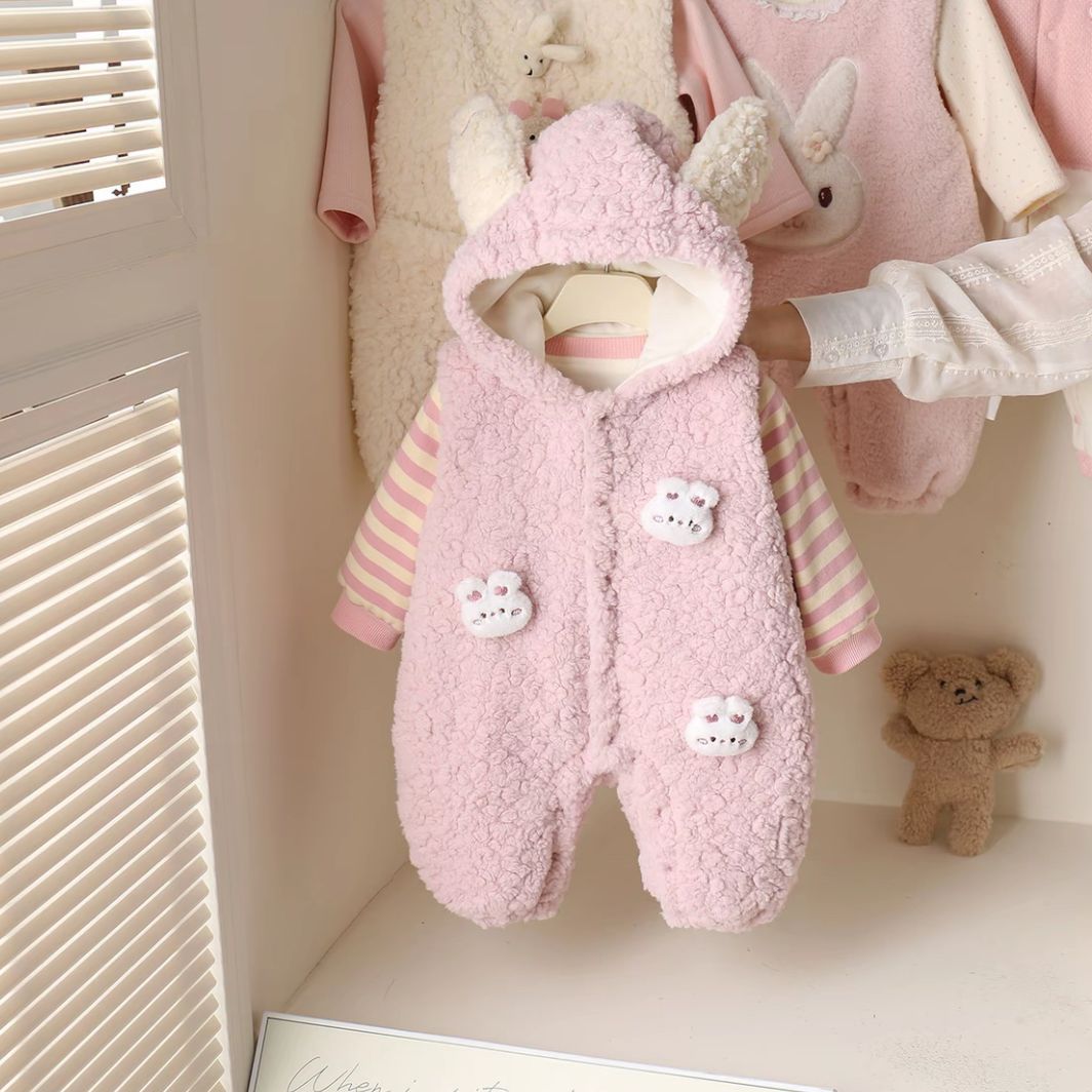 冬季款婴幼儿可爱连帽背带裤套装新生儿宝宝衣服外出服哈衣两件套