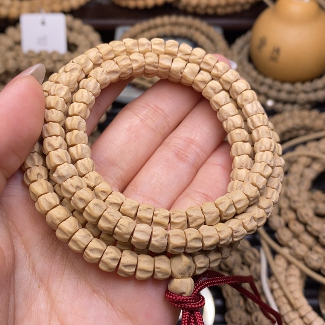 柏香籽/百香籽吊坠徽****店