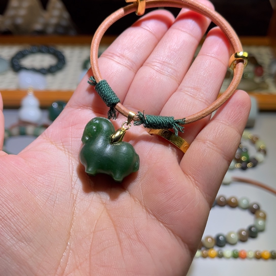 和田玉未镶嵌手链