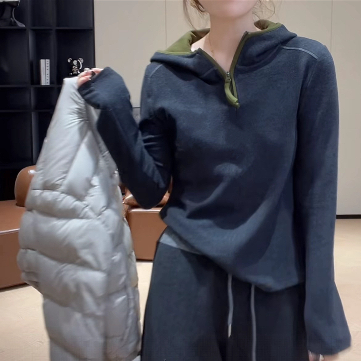帽衫女款爆款2025新款大码可外穿打底拼色撞色叠穿针织衫运动宽松
