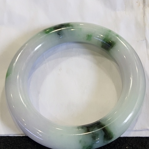 翡翠手镯未镶嵌天然翡翠手镯