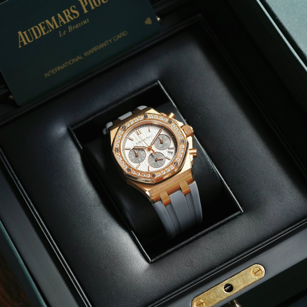 99新 Audemars Piguet/爱彼 型号26231OR.ZZ.D003CA.01 20年全套