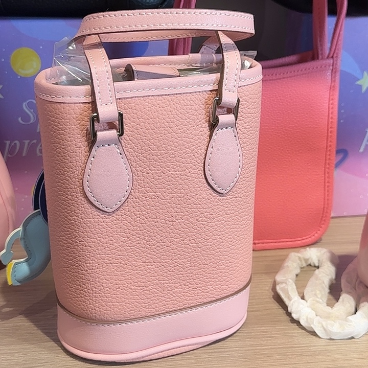 ૮***ა犏牛皮（革）手工皮具包包