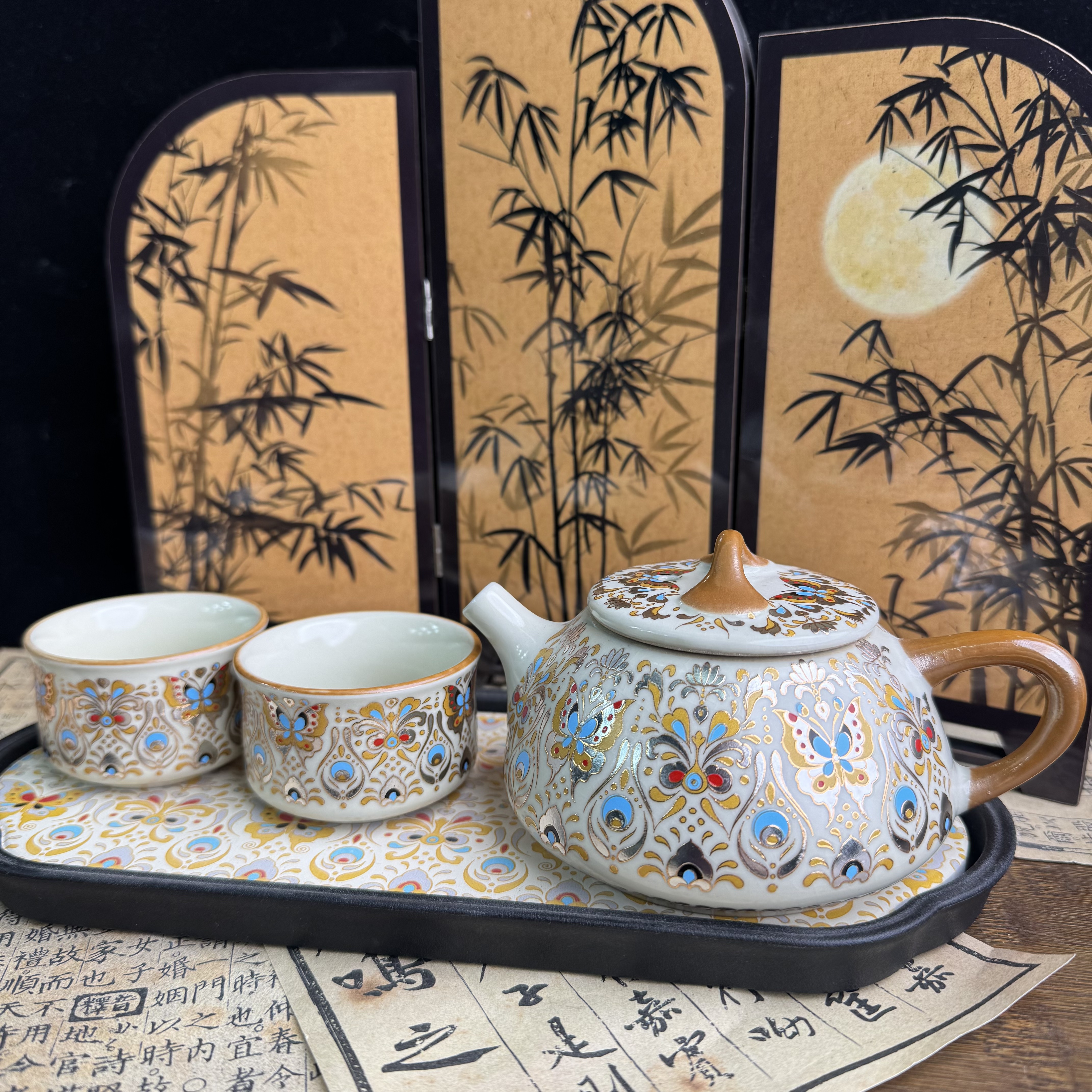 珐琅彩金银错壶+两杯+珐琅彩金银错蝴蝶茶盘ZHZ1033
