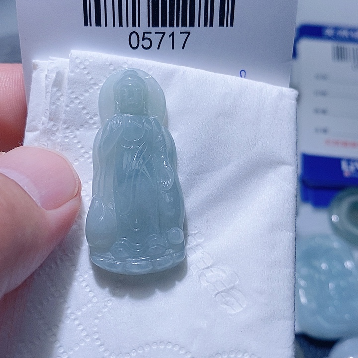 翡翠未镶嵌颈饰天光墟翡翠市场现金代购