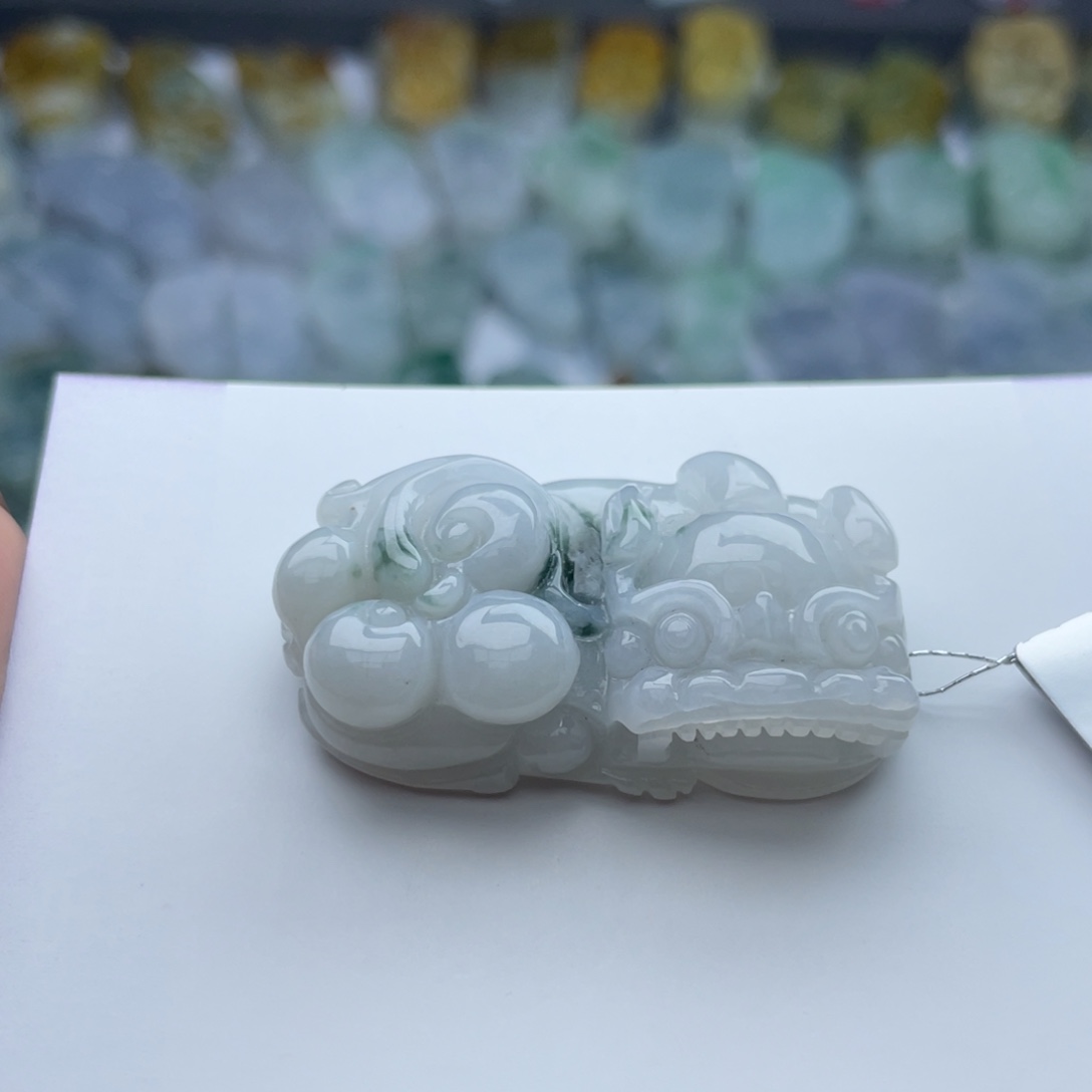 翡翠颈饰未镶嵌貔貅