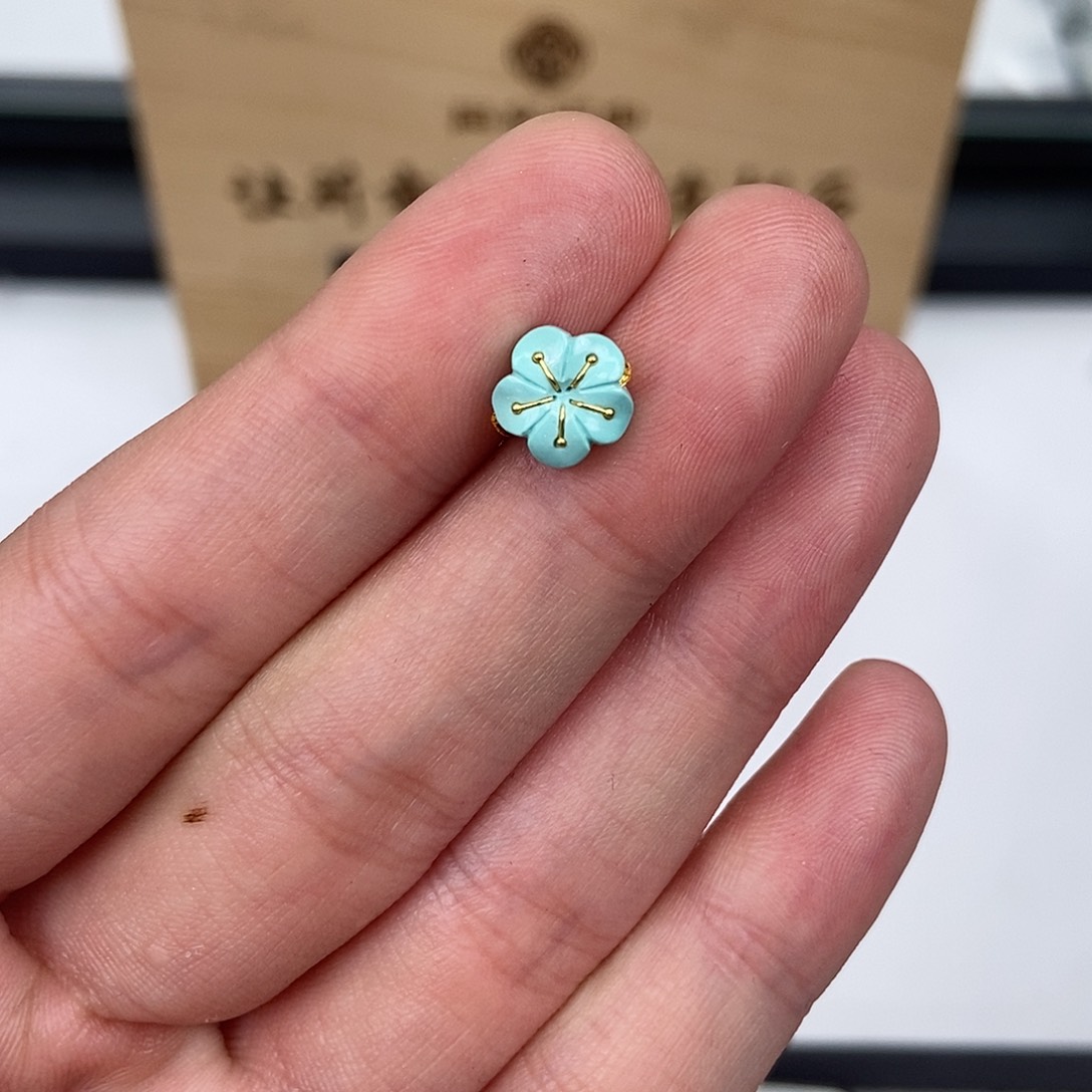 未镶嵌绿松石珠宝奇石