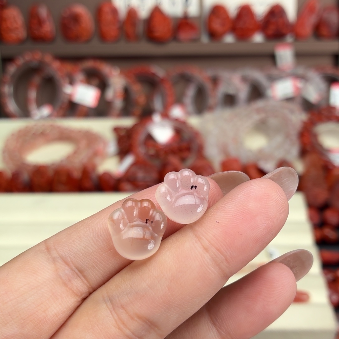 咸****南红玛瑙未镶嵌颈饰猫爪2个（不退换）