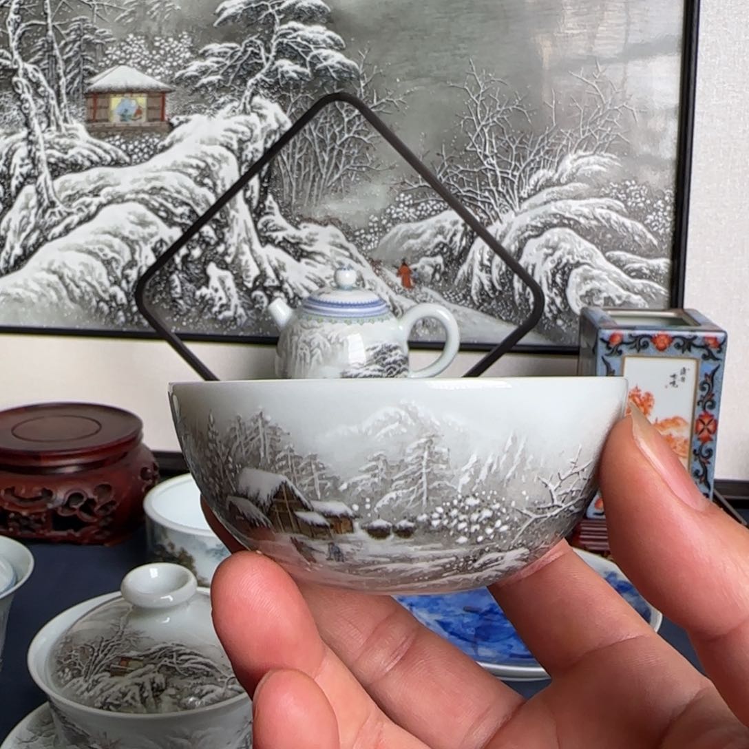 卓*粉彩雪景手工手绘