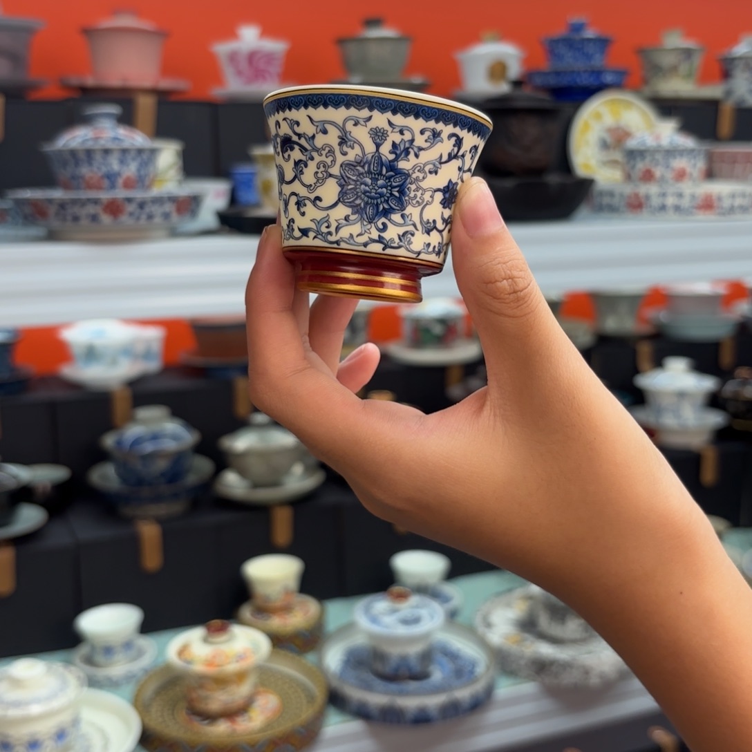 茶具是指由两块悬停