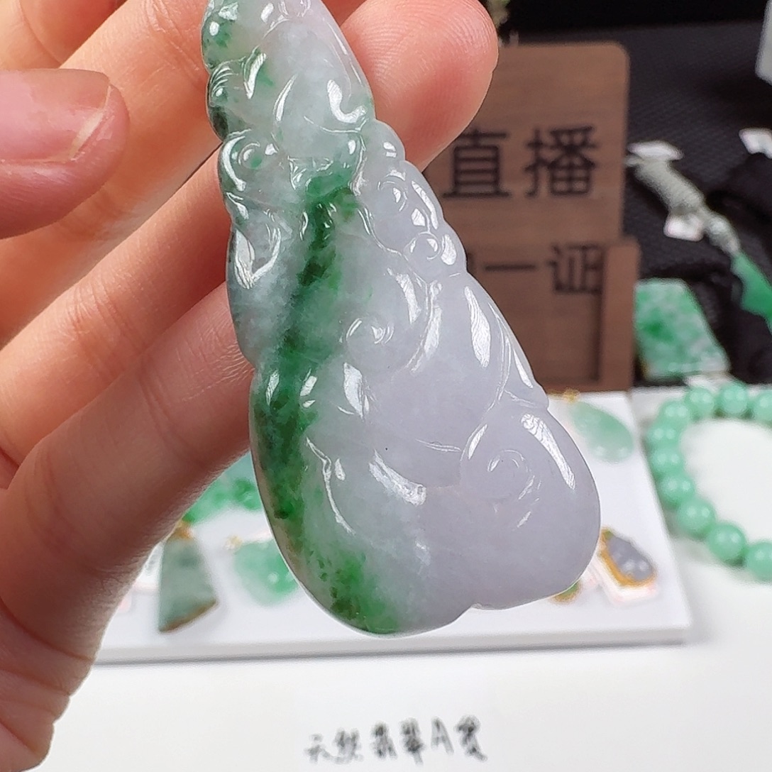 翡翠未镶嵌颈饰翡翠
