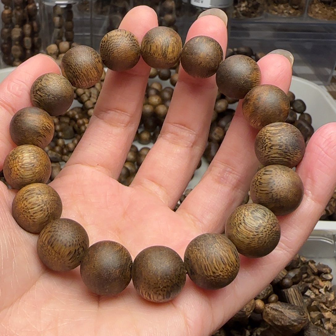 沉香手串老*单圈1.3规格15克乌身老料