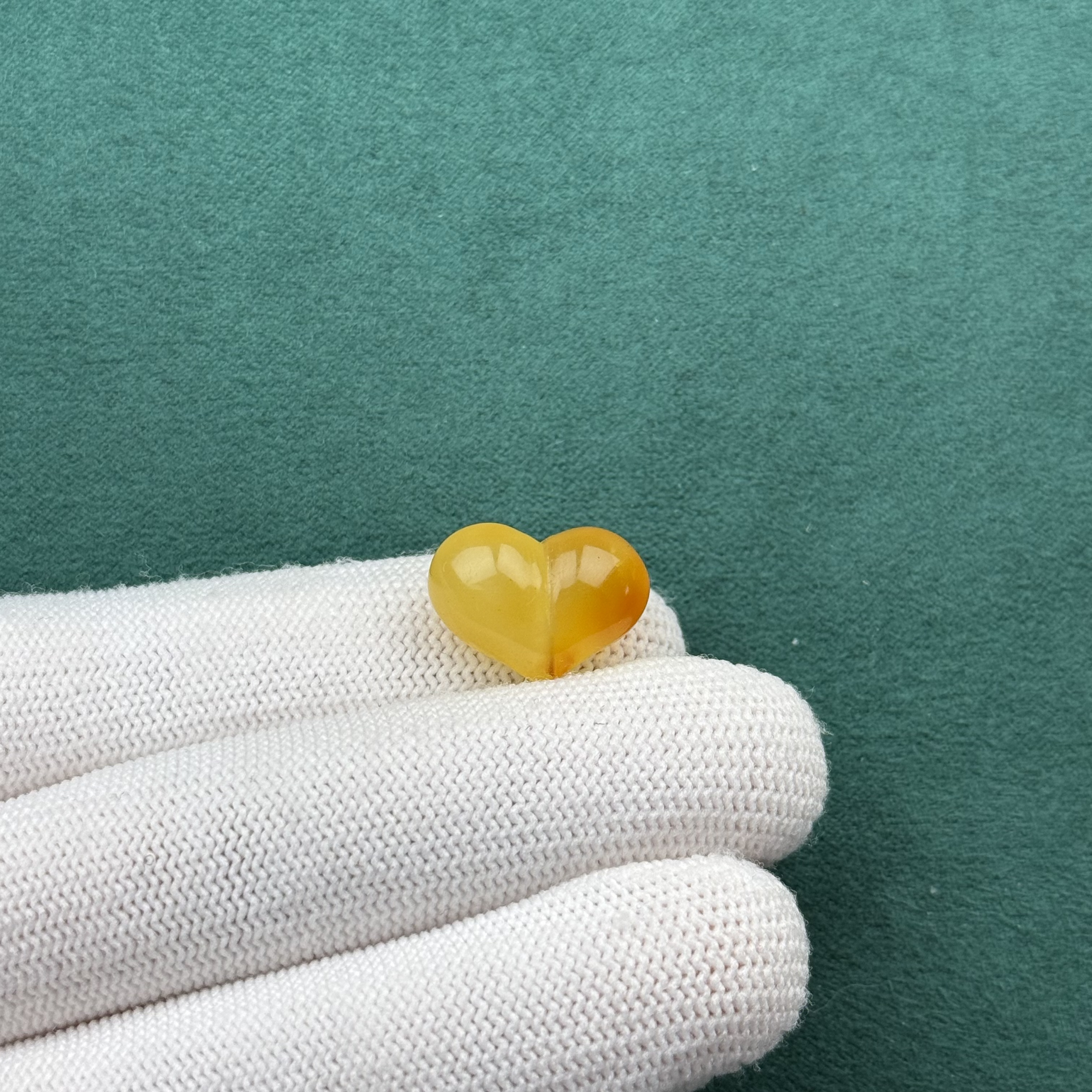 F39-00天然蜜蜡 屁桃 17.4*12.3*8.6mm 支持复检假一罚十