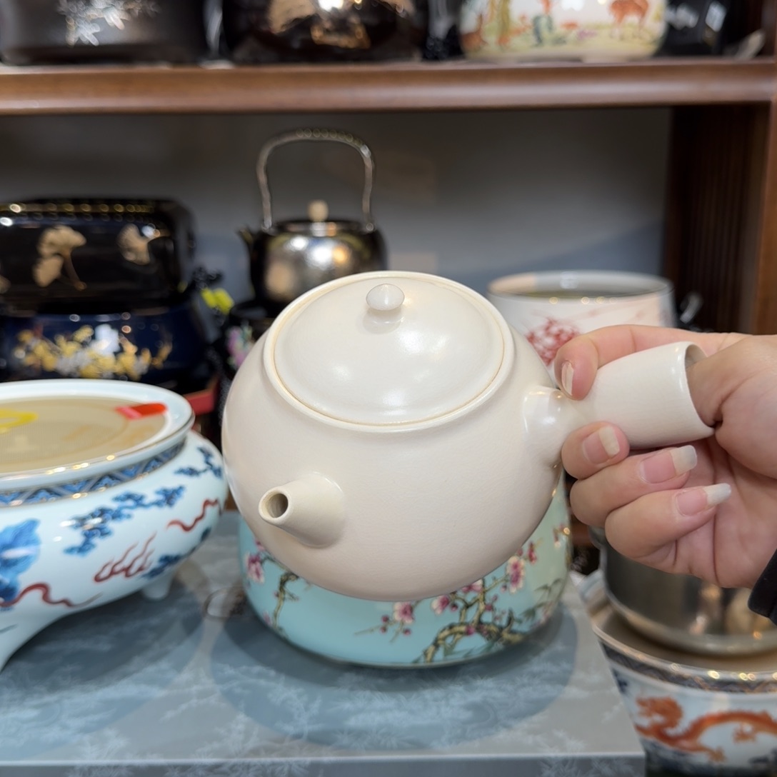 一***生梵山堂官帽侧把一个