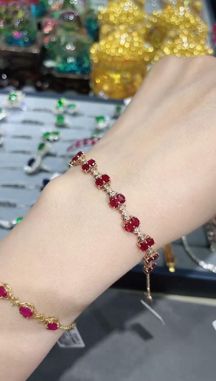 18K金镶嵌红宝石手链