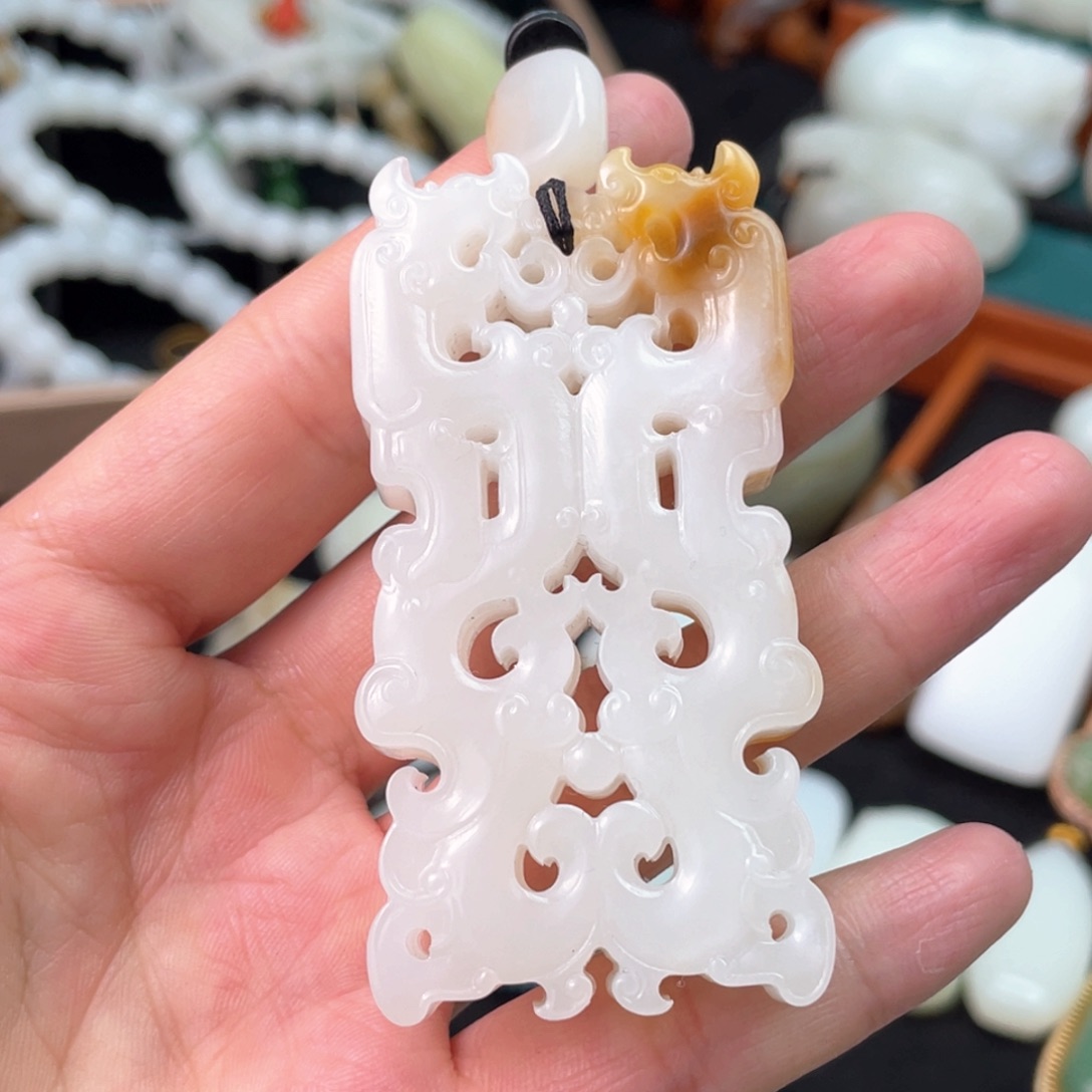 和田玉挂件未镶嵌