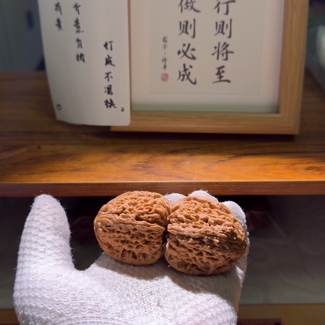 文玩核桃吊坠42三角高炮南疆石