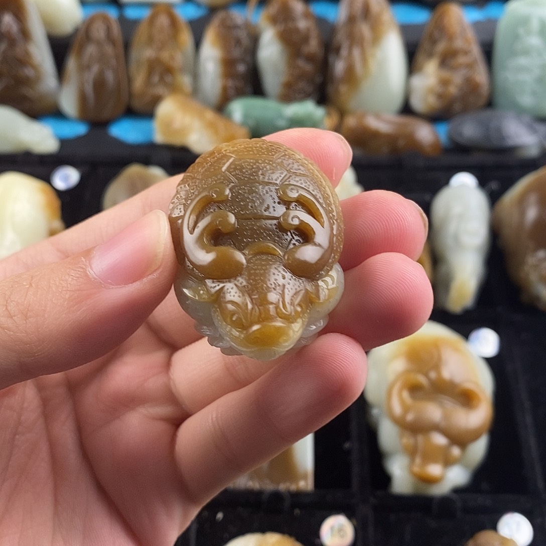 和田玉挂件未镶嵌